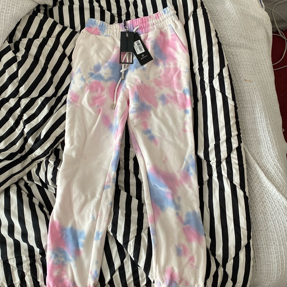 BoandTee women’s tie dye sweatpants